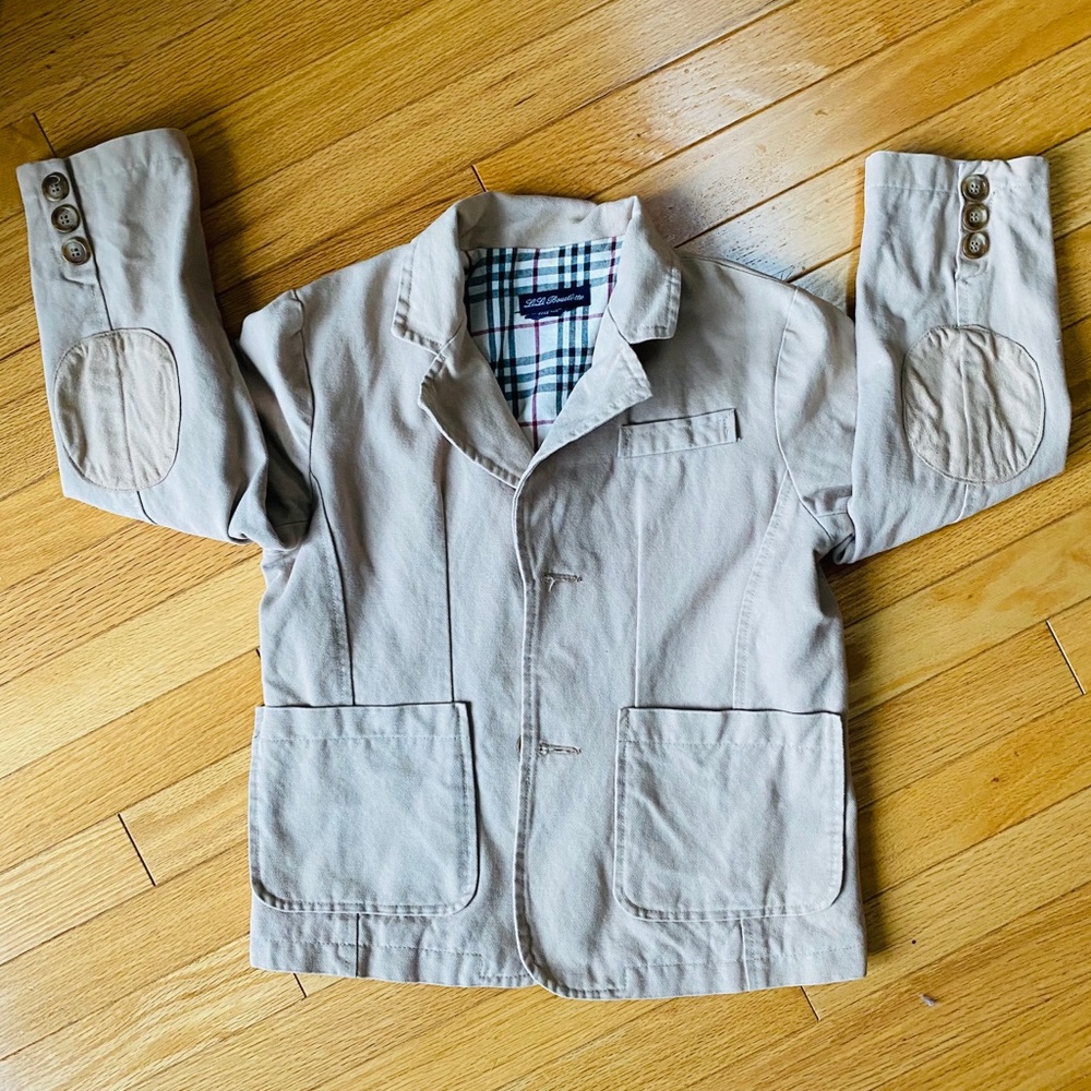 Sui. Jacket, very cute. Good condition